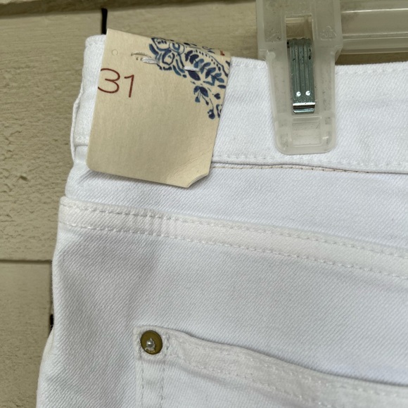 Pilcro The Icon Flare white denim jeans size 31 - Picture 9 of 11